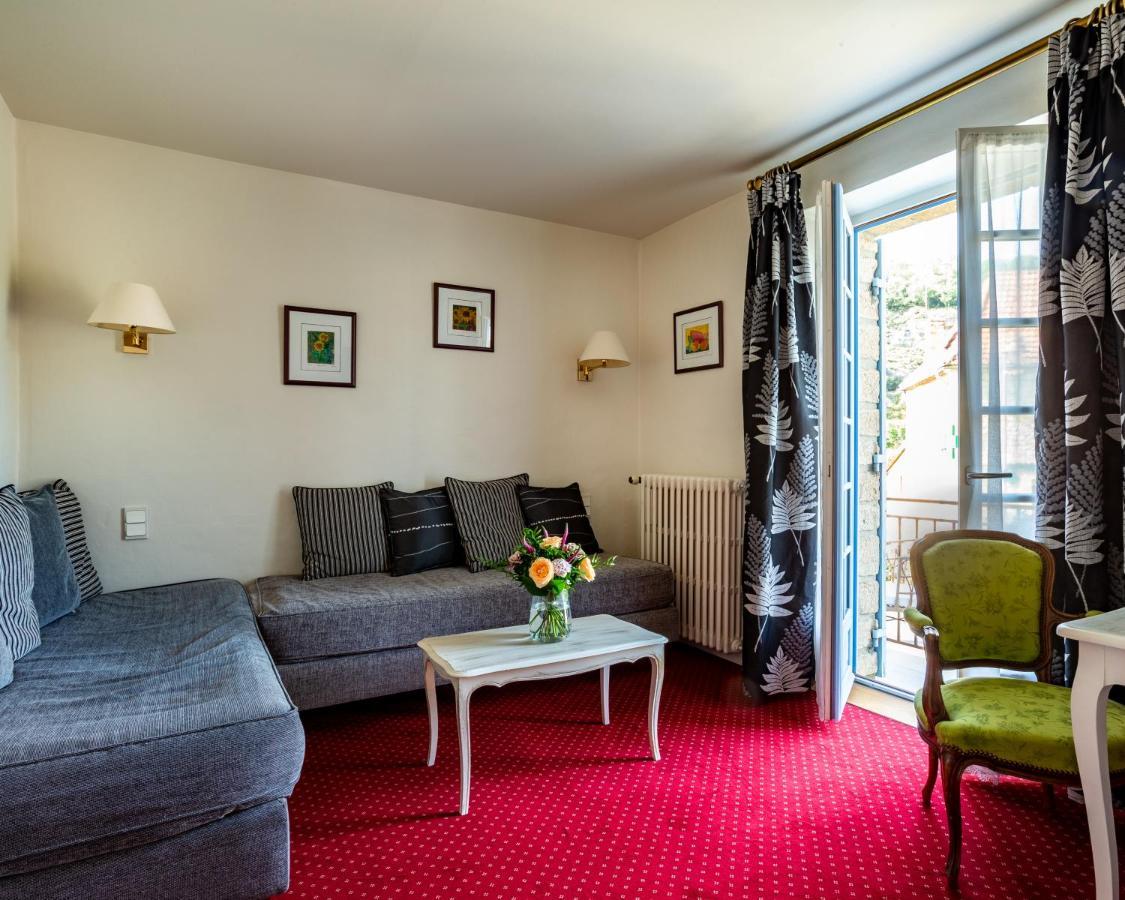 Hotel Restaurant Le Centenaire Les Eyzies Eksteriør bilde