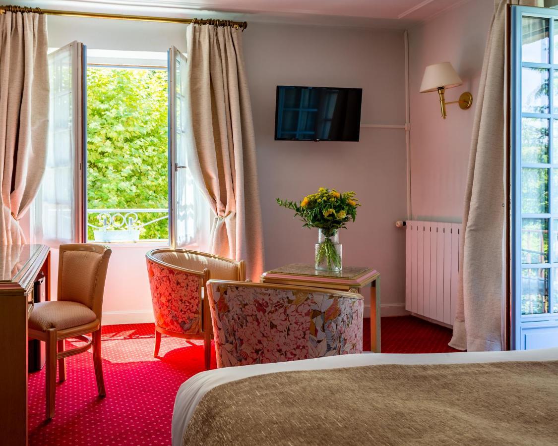 Hotel Restaurant Le Centenaire Les Eyzies Eksteriør bilde